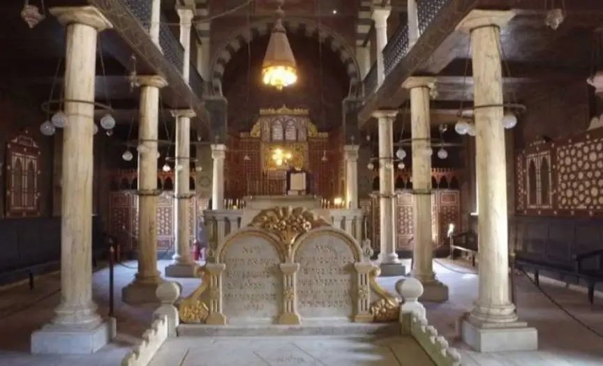 Exploring The Cave Church of St. Simon, Old Coptic Cairo Churches, Ben Ezra Synagogue, GEM & Dinner at Hayat Restaurant in Front of Giza Pyramids. — photo 17