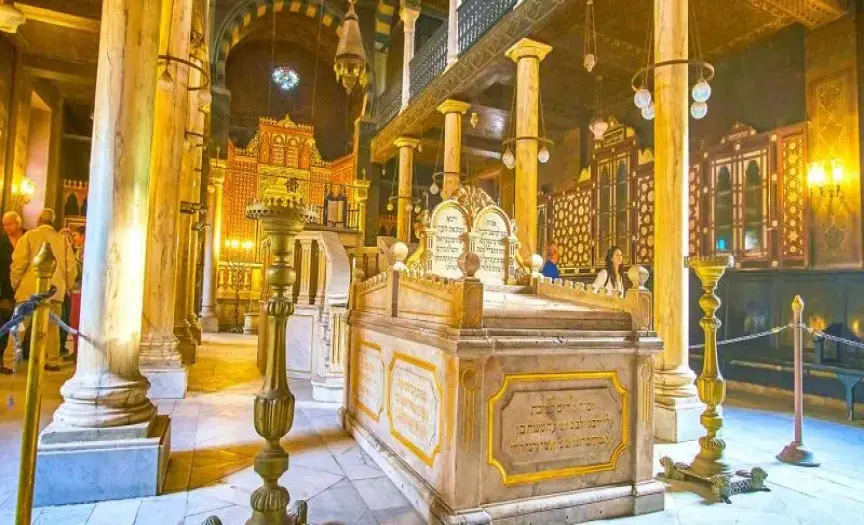 Exploring The Cave Church of St. Simon, Old Coptic Cairo Churches, Ben Ezra Synagogue, GEM & Dinner at Hayat Restaurant in Front of Giza Pyramids. — photo 18