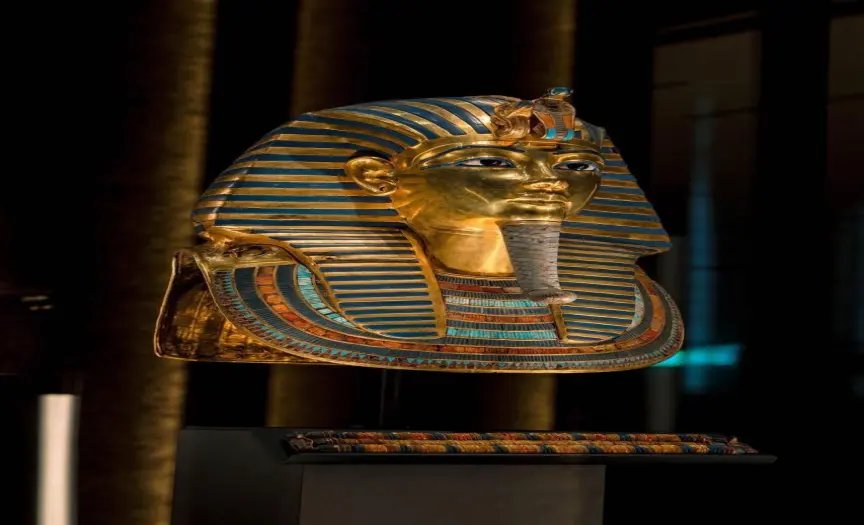 Exploring The NMEC Mummies Museum, The GEM & Romantic Dinner in Front of The Pyramids View. — photo 17
