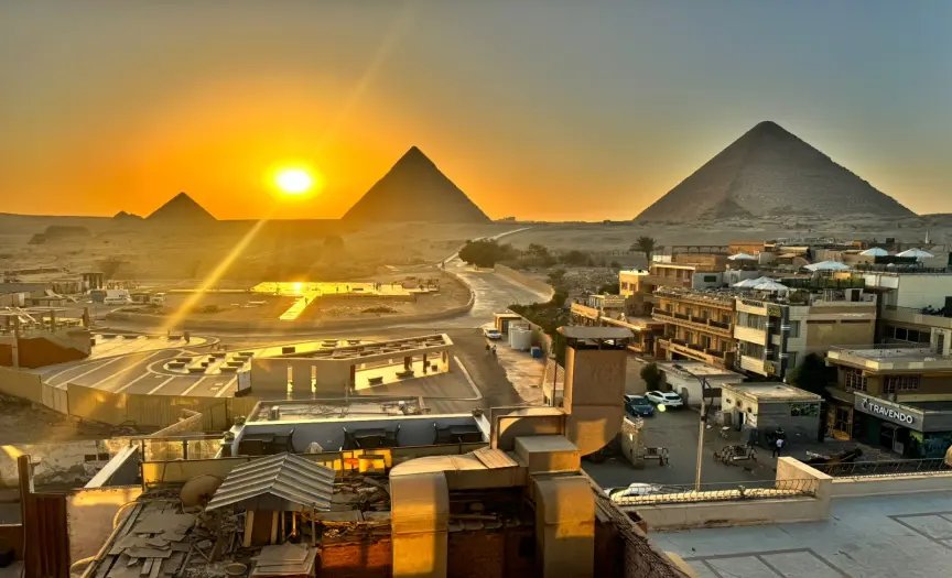 Exploring The Old Coptic Cairo, The NMEC Museum & Dinner at Sunset in Front of The Pyramids. — photo 35