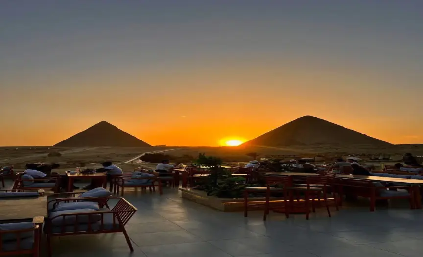 private tour to Golden Bird Store & Romantic dinner at Hyat restaurant in front of the best front view of Giza pyramids — photo 17
